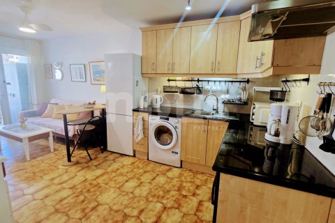 Lägenhet till salu i Los Cristianos, Tenerife, Spanien 2 sovrum, 46 kvm. Nr. 155429 - foto 10