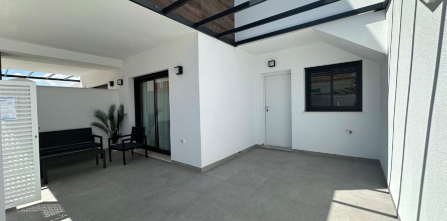 Bungalow Pilar de la Horadada, Alicante, Spain 2 bedrooms, 123 sq.m. No. 109094