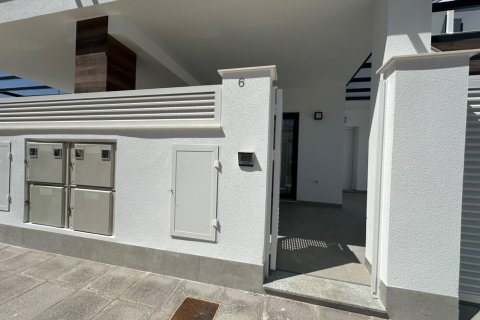 Bungalow for sale Pilar de la Horadada, Alicante, Spain 2 bedrooms, 123 sq.m. No. 109094 - photo 4