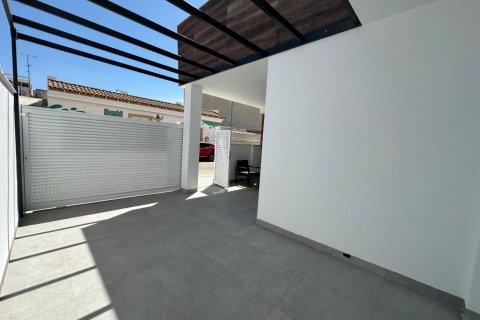 Bungalow for sale Pilar de la Horadada, Alicante, Spain 2 bedrooms, 123 sq.m. No. 109094 - photo 5