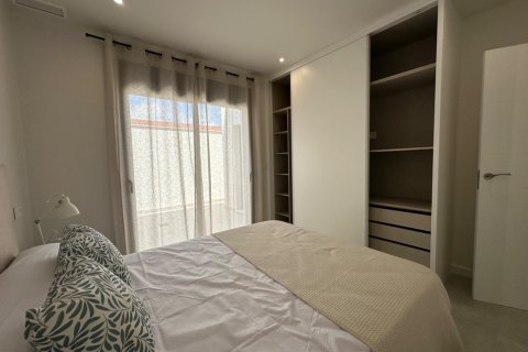 Bungalow for sale Pilar de la Horadada, Alicante, Spain 2 bedrooms, 123 sq.m. No. 109094 - photo 16