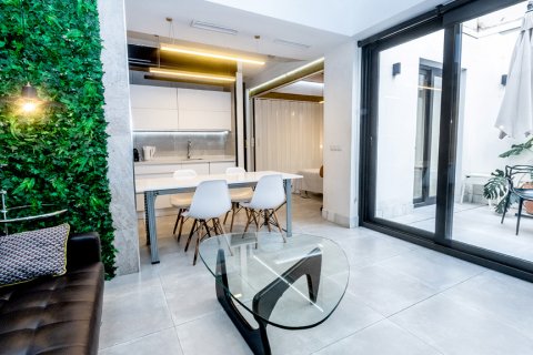 Apartment for sale Sevilla, Seville, Spain 1 bedroom, 54 sq.m. No. 107103 - photo 1