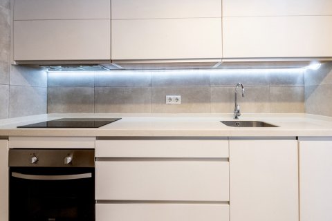 Apartment for sale Sevilla, Seville, Spain 1 bedroom, 54 sq.m. No. 107103 - photo 5