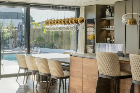 House for sale in Sant Andreu de Llavaneres, Barcelona, Spain 4 bedrooms, 487 sq.m. No. 167022 - photo 2