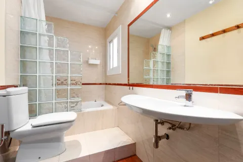 Dzīvoklis pārdošanā Alella, Barcelona, Spānijā 2 istabas, 88 m2 Nr. 167024 - attēls 13