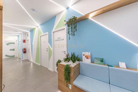 Gewerbeimmobilien zum Verkauf in Terrassa, Barcelona, Spanien 4 Schlafzimmer, 106 m2 Nr. 167026 - Foto 8