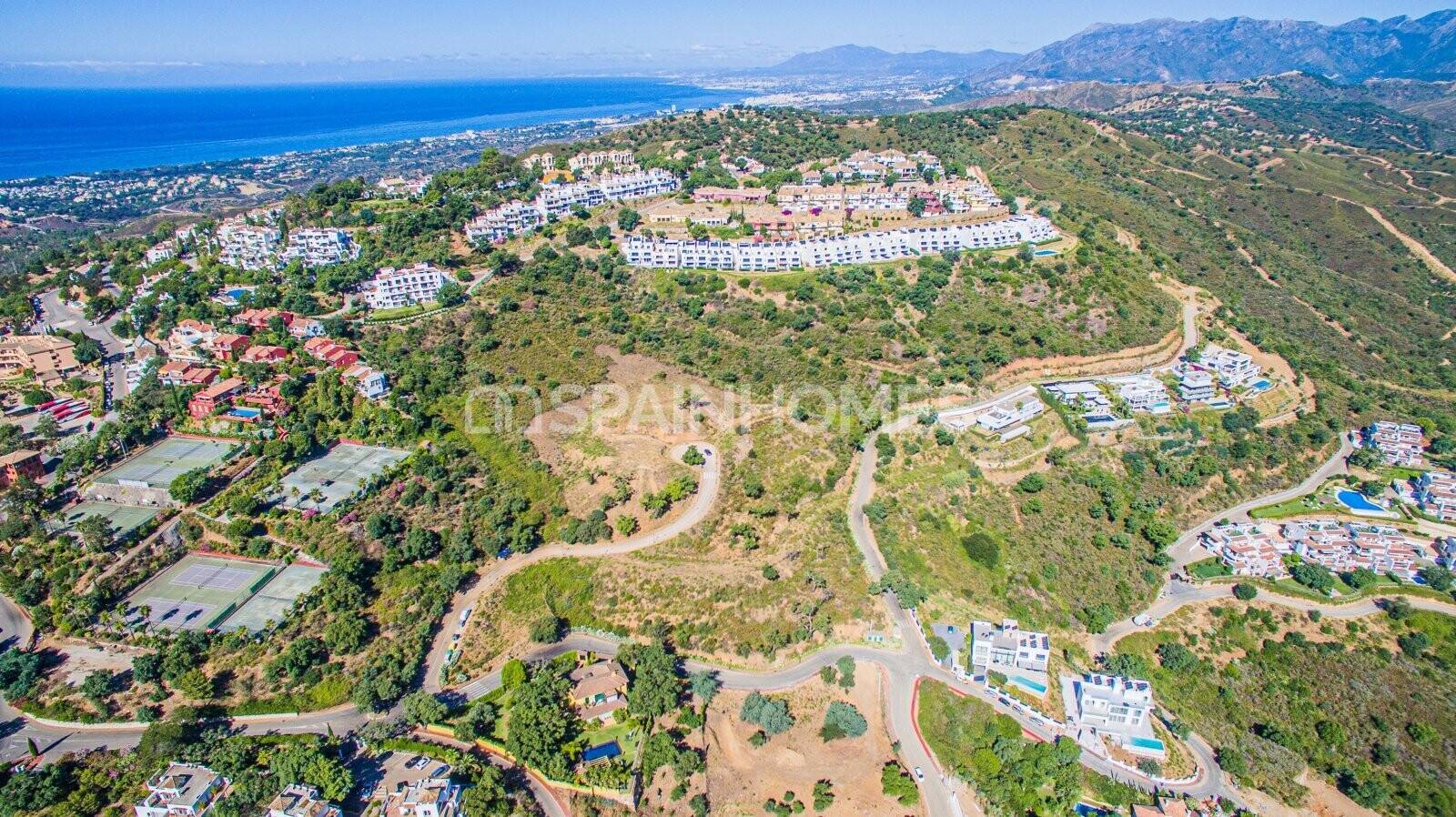 Terreno a Ojen, Malaga, Spagna 15399 mq. N° 49403