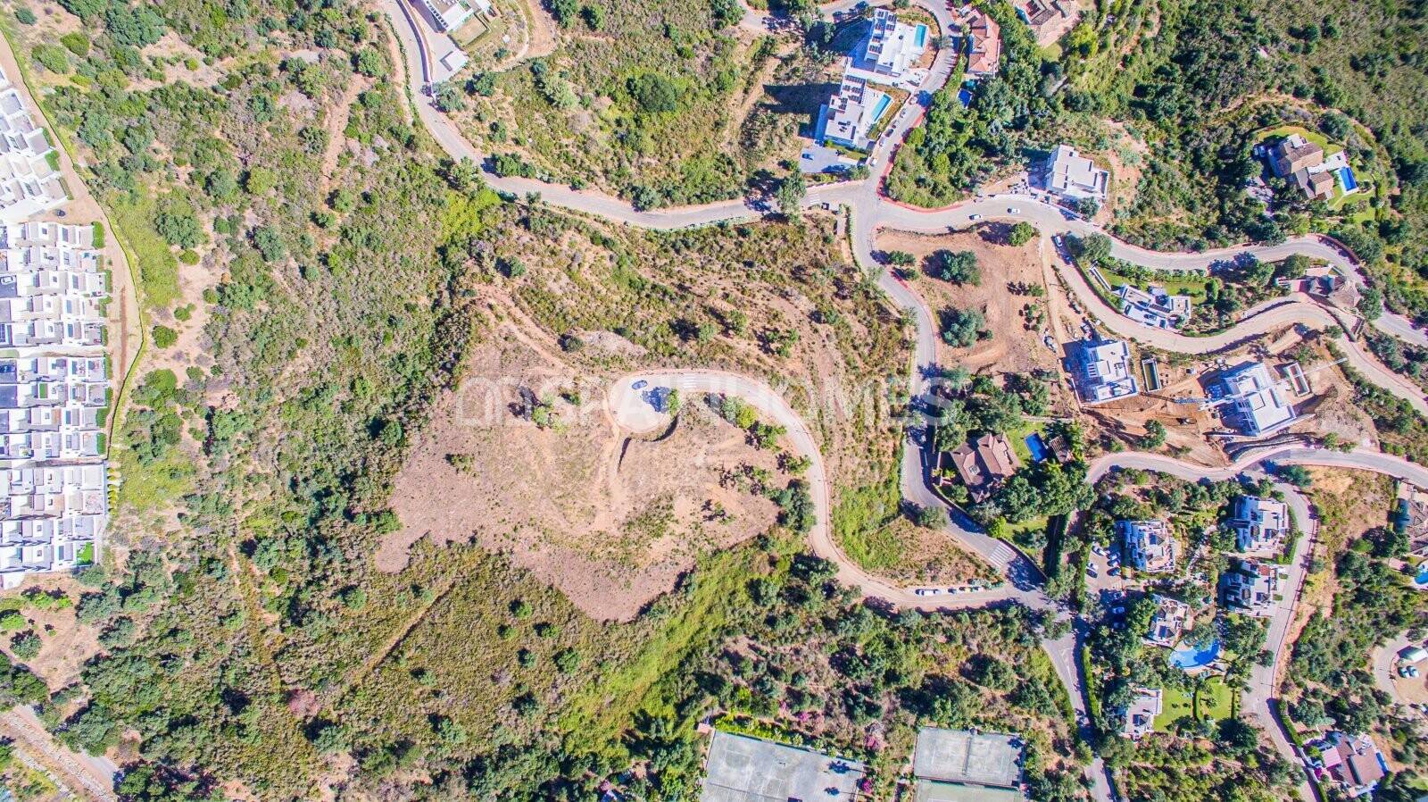 Terreno a Ojen, Malaga, Spagna 15399 mq. N° 49403