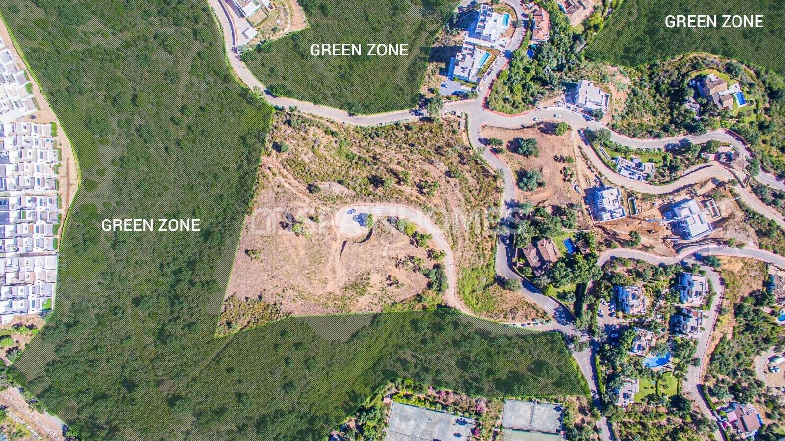 Terreno a Ojen, Malaga, Spagna 15399 mq. N° 49403