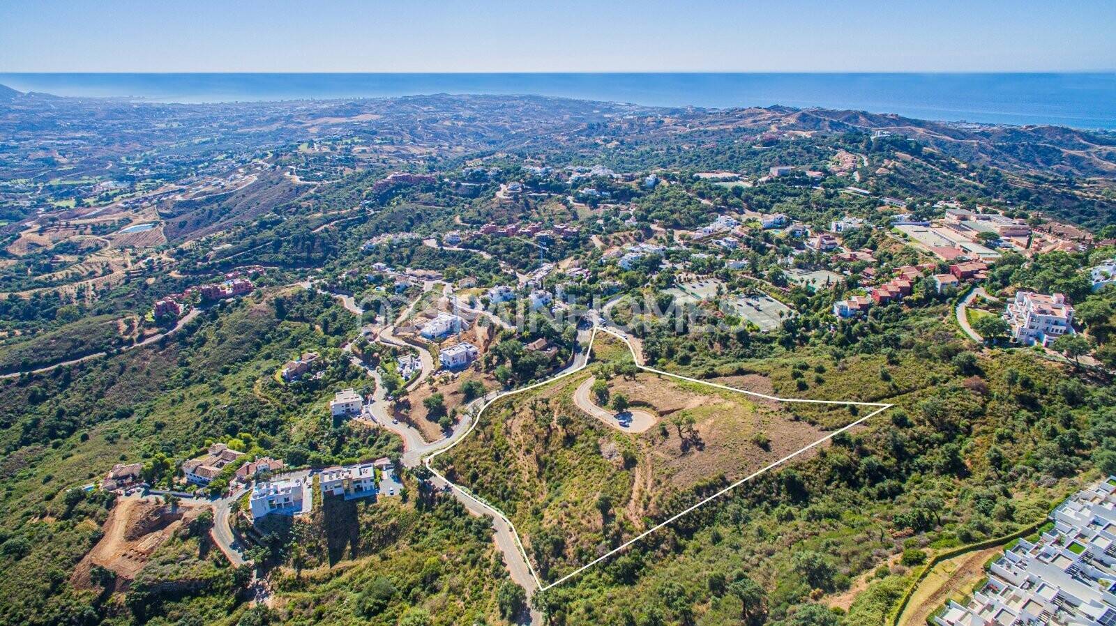 Terreno a Ojen, Malaga, Spagna 15399 mq. N° 49403