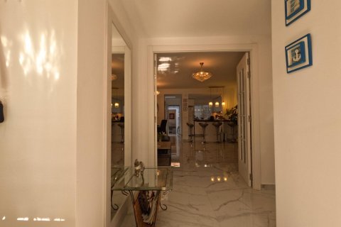 Casa adosada en venta Torrevieja, Alicante, España 4 dormitorios, 116 m2 No. 138505 - foto 9