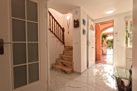 Casa adosada en venta Torrevieja, Alicante, España 4 dormitorios, 116 m2 No. 138505 - foto 11