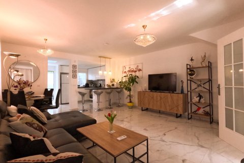 Casa adosada en venta Torrevieja, Alicante, España 4 dormitorios, 116 m2 No. 138505 - foto 12