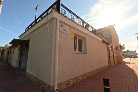 Casa adosada en venta Torrevieja, Alicante, España 4 dormitorios, 116 m2 No. 138505 - foto 2