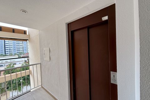 Apartamento en venta Torrevieja, Alicante, España 2 dormitorios, 55 m2 No. 138506 - foto 14