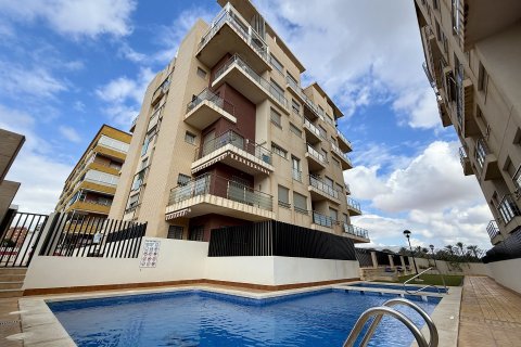 Apartamento en venta Torrevieja, Alicante, España 2 dormitorios, 55 m2 No. 138506 - foto 2