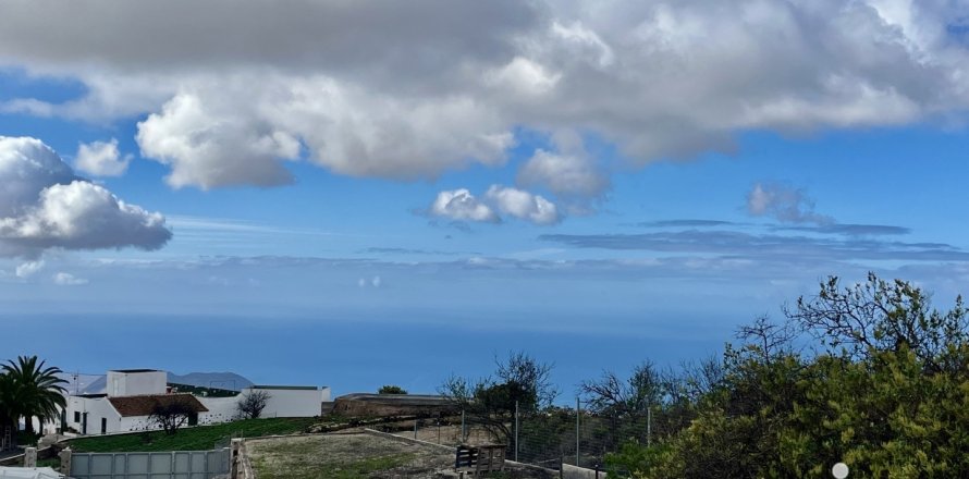 Terreno a Vilaflor, Tenerife, Spagna 2774 mq. N° 153807