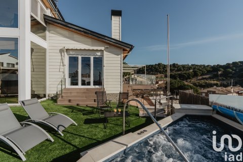 Продажа дома в Пинеда-де-Мар, Барселона, Испания 4 спальни, 268м2 №153811 - фото 6