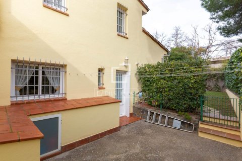 Villa for sale in Sant Just Desvern, Barcelona, Spain 6 bedrooms, 240 sq.m. No. 150425 - photo 29