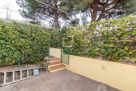 Villa for sale in Sant Just Desvern, Barcelona, Spain 6 bedrooms, 240 sq.m. No. 150425 - photo 28