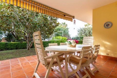 Villa for sale in Sant Just Desvern, Barcelona, Spain 6 bedrooms, 240 sq.m. No. 150425 - photo 3