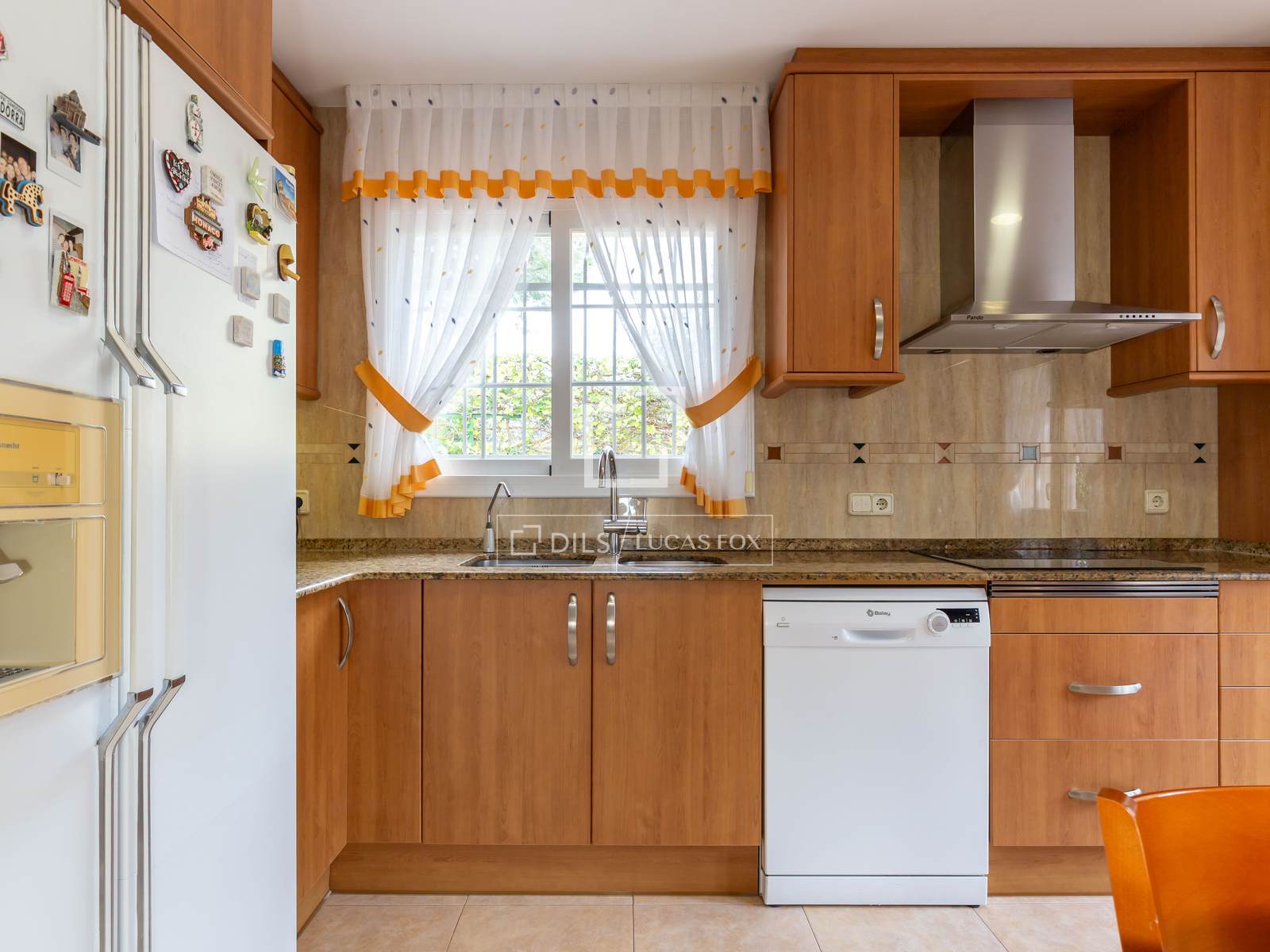 Villa i Sant Just Desvern, Barcelona, Spanien 6 sovrum, 240 kvm. Nr. 150425