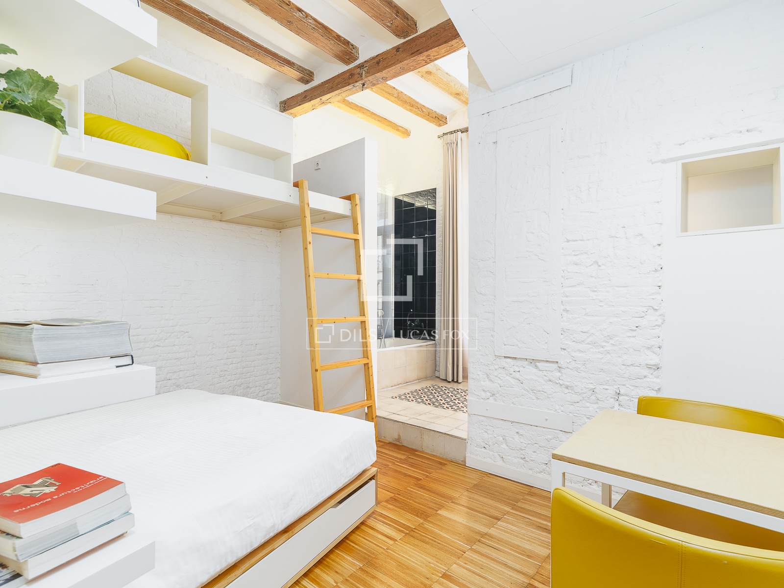 Apartment in Barcelona, Spain 2 bedrooms, 73 sq.m. No. 150423