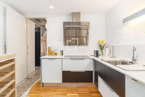 Lägenhet till salu i Barcelona, Spanien 2 sovrum, 73 kvm. Nr. 150423 - foto 5