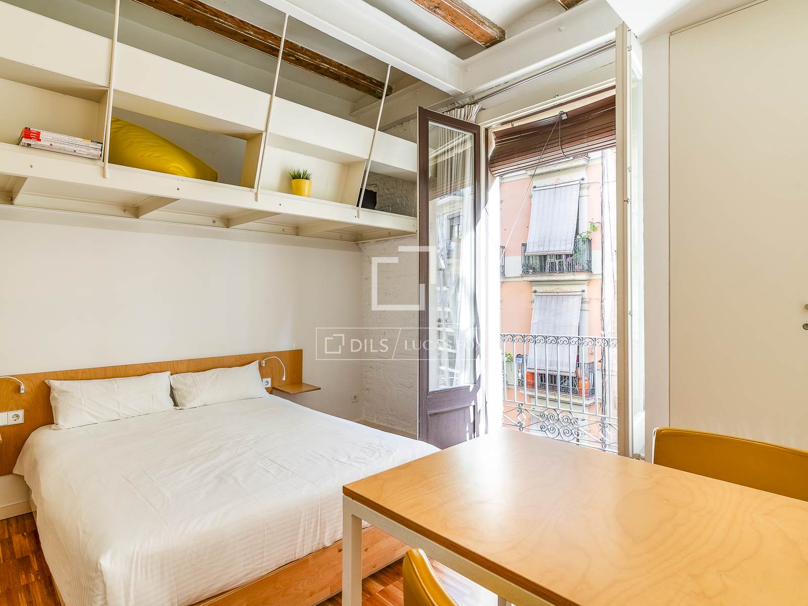 Apartment in Barcelona, Spain 2 bedrooms, 73 sq.m. No. 150423
