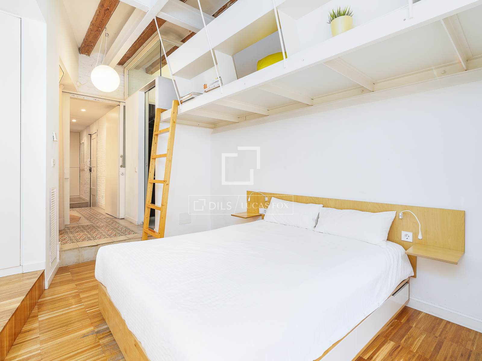 Apartment in Barcelona, Spain 2 bedrooms, 73 sq.m. No. 150423