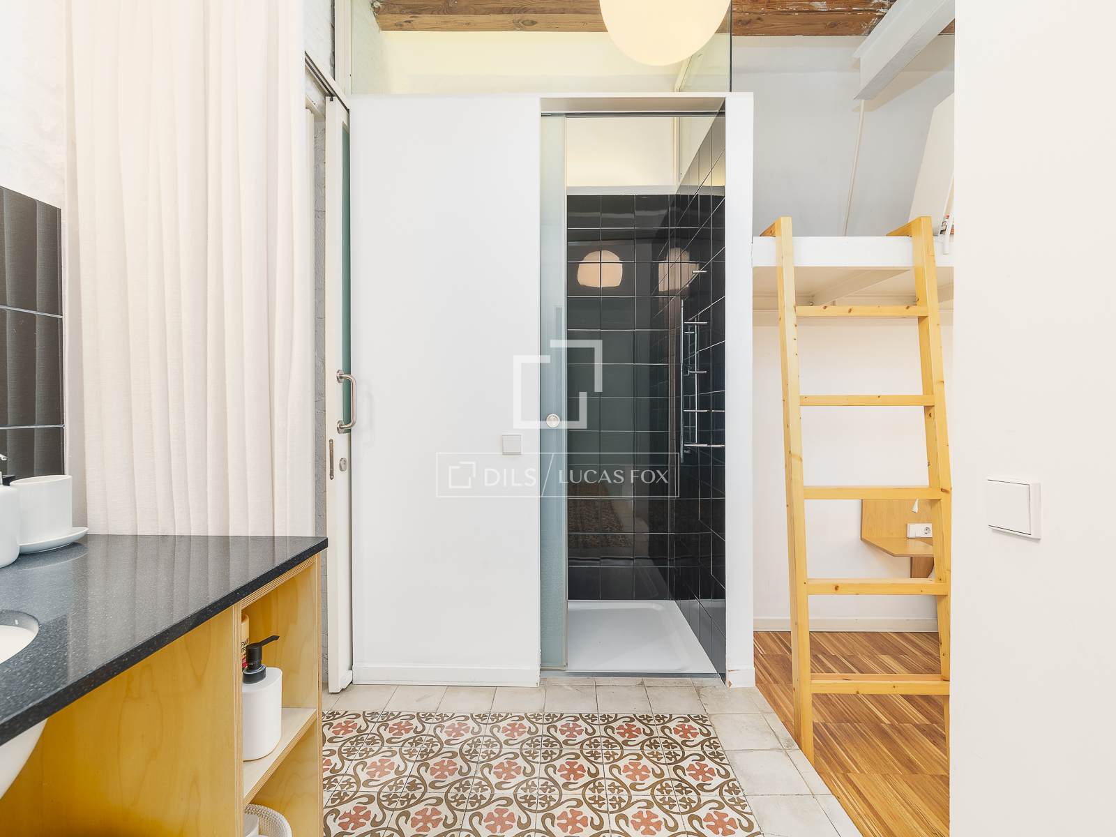Apartment in Barcelona, Spain 2 bedrooms, 73 sq.m. No. 150423
