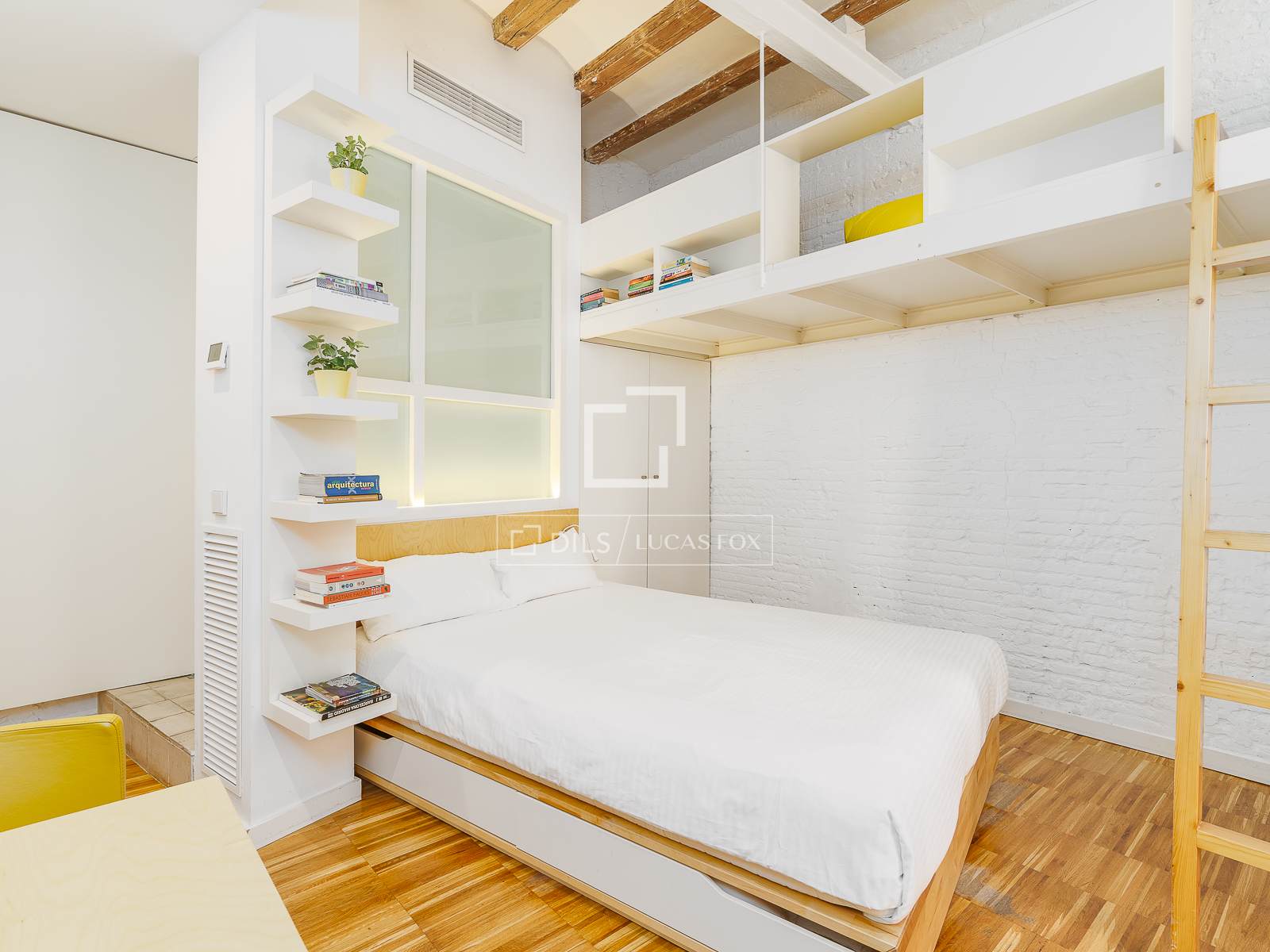 Apartment in Barcelona, Spain 2 bedrooms, 73 sq.m. No. 150423
