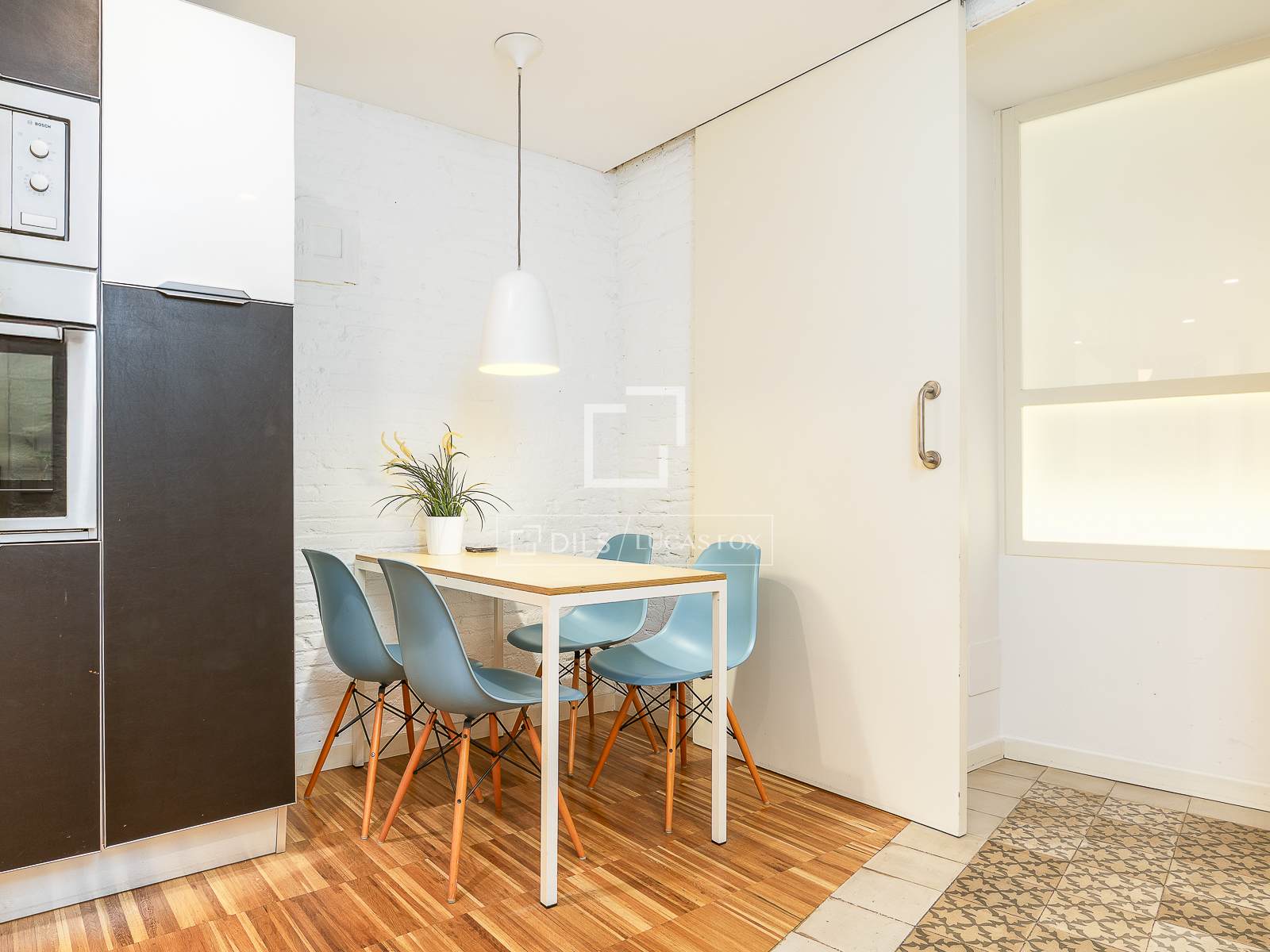 Apartment in Barcelona, Spain 2 bedrooms, 73 sq.m. No. 150423