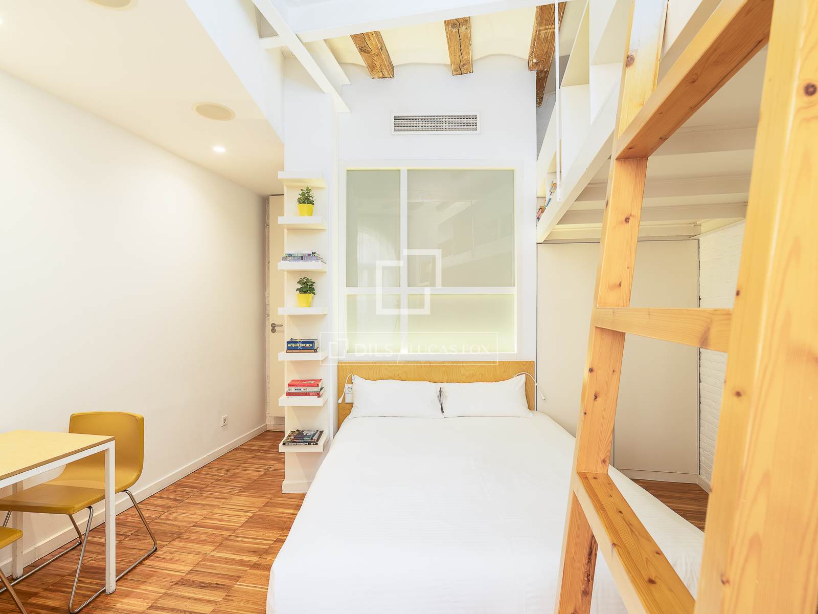 Apartment in Barcelona, Spain 2 bedrooms, 73 sq.m. No. 150423