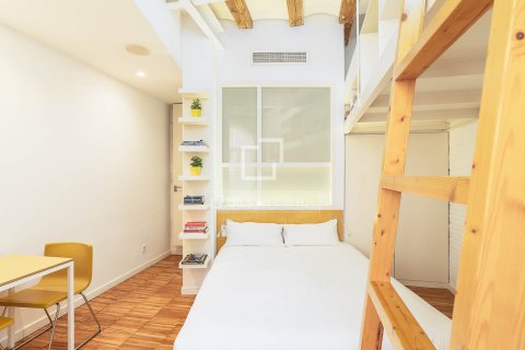 Lägenhet till salu i Barcelona, Spanien 2 sovrum, 73 kvm. Nr. 150423 - foto 21