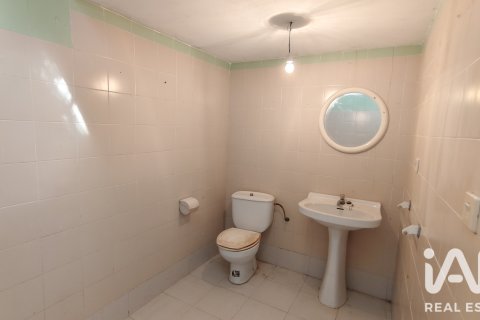 Hus till salu i Dosrius, Barcelona, Spanien 5 sovrum, 182 kvm. Nr. 195842 - foto 23