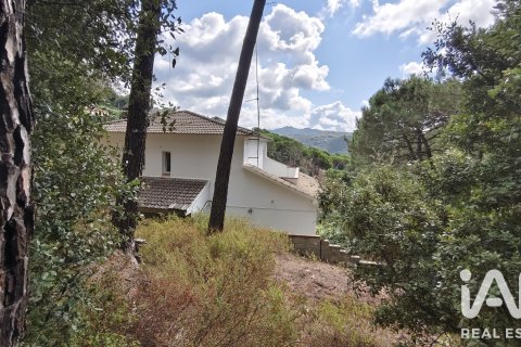 Hus till salu i Dosrius, Barcelona, Spanien 5 sovrum, 182 kvm. Nr. 195842 - foto 19