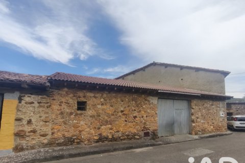 Liikekiinteistö myytävänä Vegaquemada, Leon, Espanja , 146 m2 No. 195838 - kuva 11