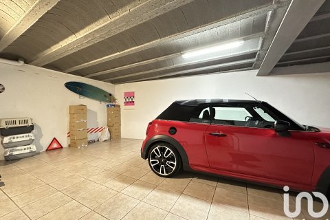 Dom w Sant Andreu de Llavaneres, Barcelona, Hiszpania 4 sypialnie, 372 mkw. nr 153638 – zdjęcie 24