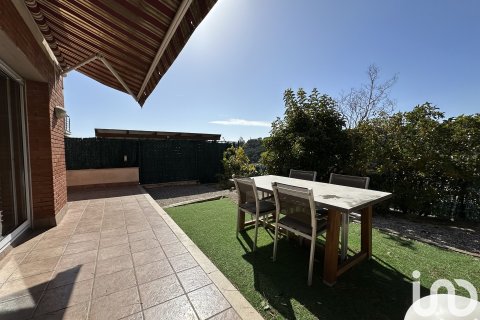 Dom w Sant Andreu de Llavaneres, Barcelona, Hiszpania 4 sypialnie, 372 mkw. nr 153638 – zdjęcie 27