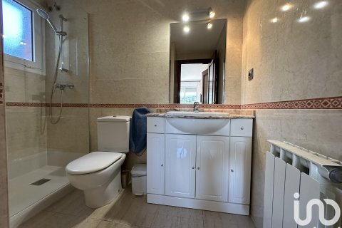 Dom w Sant Andreu de Llavaneres, Barcelona, Hiszpania 4 sypialnie, 372 mkw. nr 153638 – zdjęcie 15