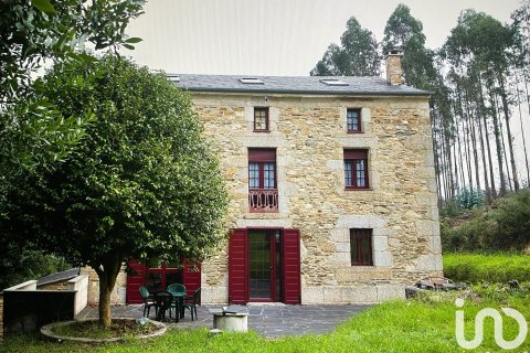 Продажа дома в Фос, Луго, Испания 4 спальни, 350м2 №153639 - фото 2