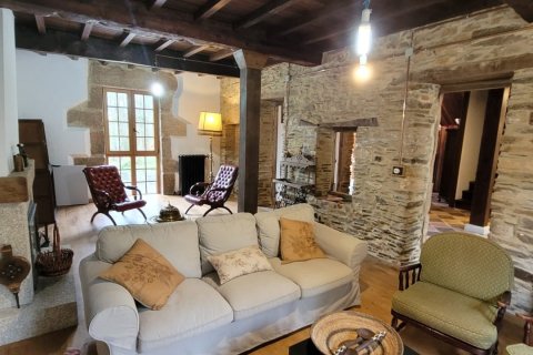 Продажа дома в Фос, Луго, Испания 4 спальни, 350м2 №153639 - фото 27