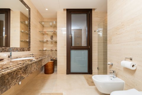 Willa w Estepona, Malaga, Hiszpania 7 sypialni, 761 mkw. nr 162399 – zdjęcie 21