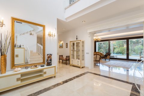 Willa w Estepona, Malaga, Hiszpania 7 sypialni, 761 mkw. nr 162399 – zdjęcie 3