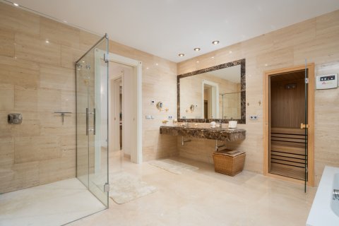 Willa w Estepona, Malaga, Hiszpania 7 sypialni, 761 mkw. nr 162399 – zdjęcie 20