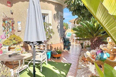 Willa w Torrevieja, Alicante, Hiszpania 2 sypialnie, 115 mkw. nr 193570 – zdjęcie 4