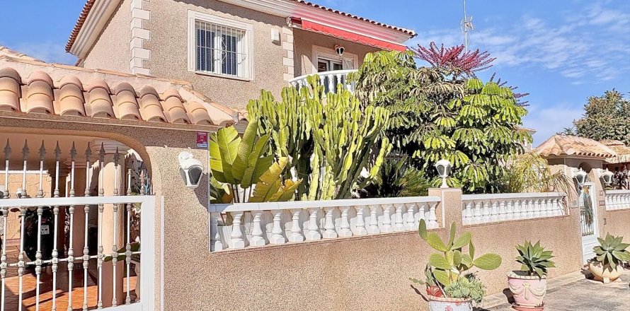 Willa w Torrevieja, Alicante, Hiszpania 2 sypialnie, 115 mkw. nr 193570