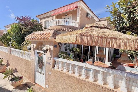 Willa w Torrevieja, Alicante, Hiszpania 2 sypialnie, 115 mkw. nr 193570 – zdjęcie 2