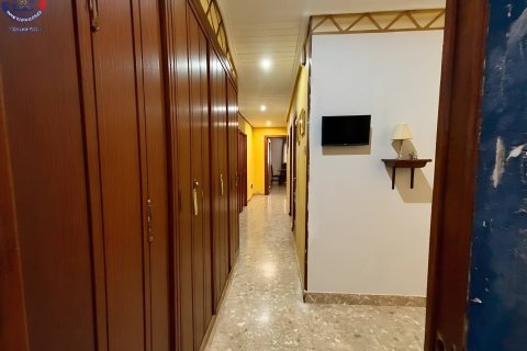 Apartment à vendre à Valencia, Espagne, 4 chambres, 93 m2 No. 147636 - photo 11